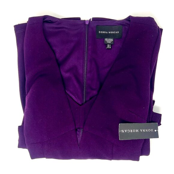 NWT Donna Morgan Luxe Plum Cut Out Neckline Crepe Dress - Size 0 - Picture 2 of 4